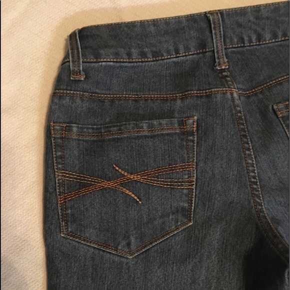 Straight Leg Jeans - Picture 6 of 7